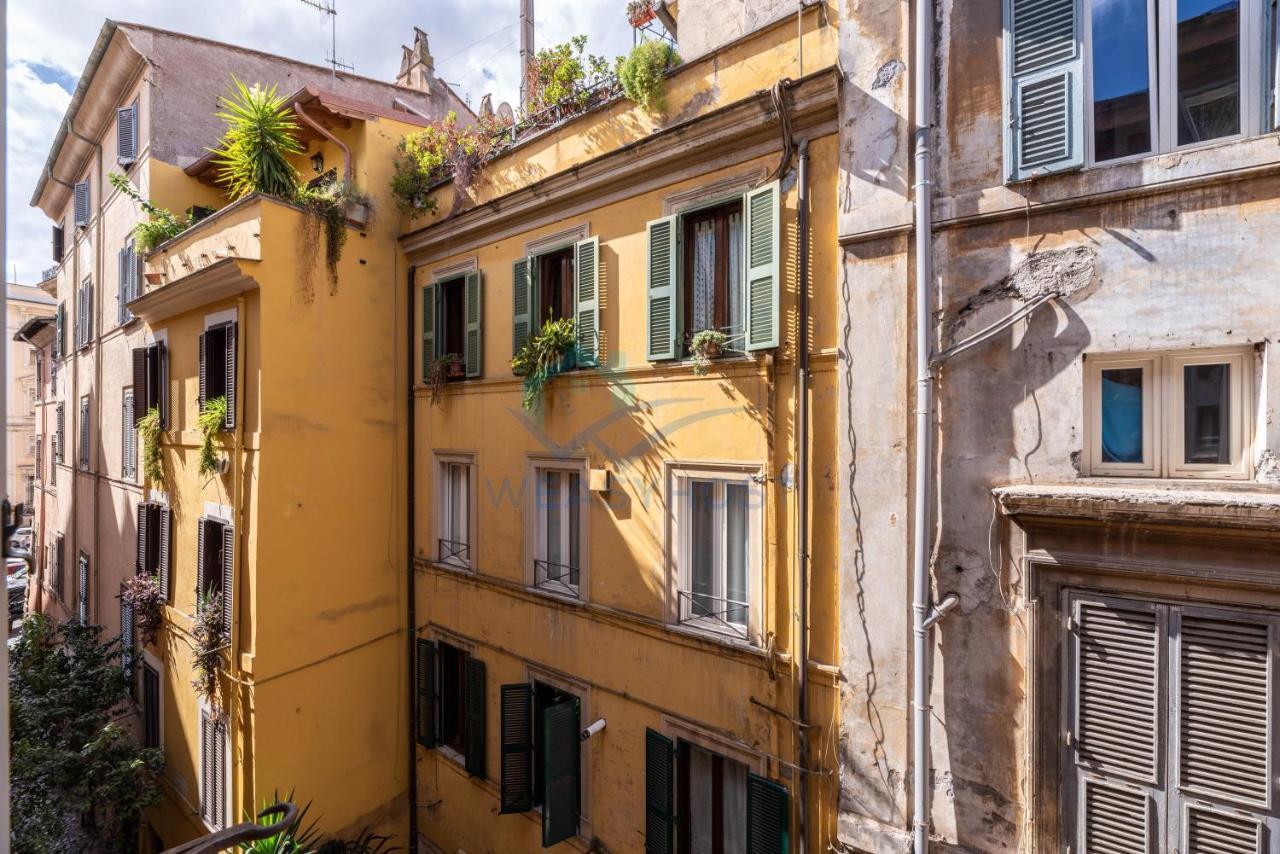 Warm Nest In The Old Building Of Piazza Navona Apartment Рим Екстериор снимка